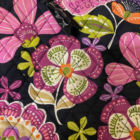 Vera Bradley Large Hipster in Pirouette Pink pattern, comfortable and beautiful - Picture 3 of 6